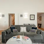 Giotto With View Apartment