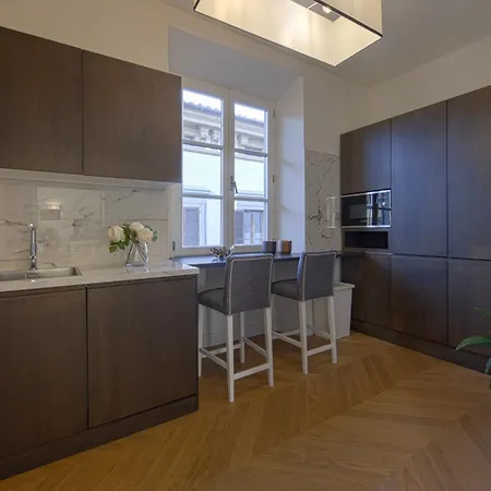 Giotto With View Apartment